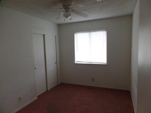 2931 Sheldon St, Caruthers, CA 93609-9472