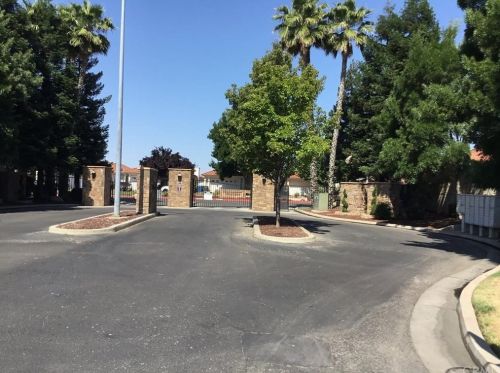 1601 Camino Ln, Madera, CA 93637-8652
