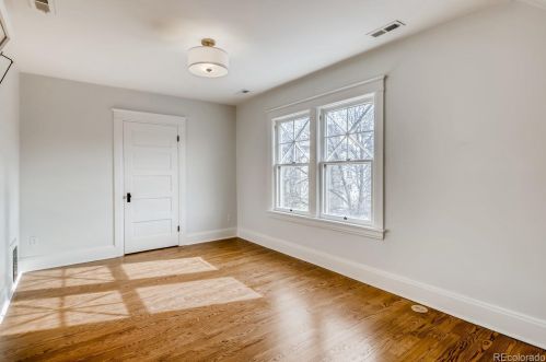1221 Elizabeth St, Denver CO  80206-3219 exterior