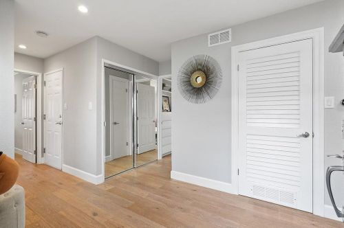 2008 Howard Ave, San Carlos, CA 94070-4627