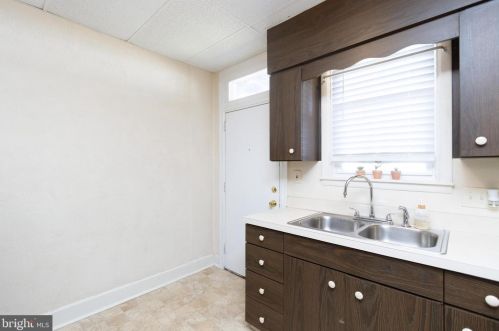 45 Hartman St, York PA  17403-1201 exterior