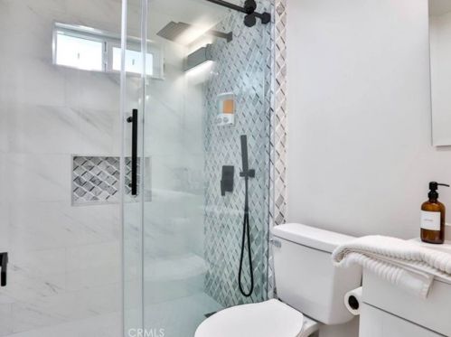 9682 Kennelly Ln, Anaheim CA  92804-5339 exterior