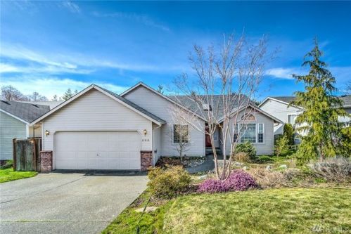 17606 Highland View Dr, Bryant, WA 98223-6398
