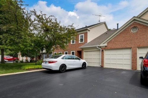 1512 Canbury Ct, Wheeling, IL 60090-6969