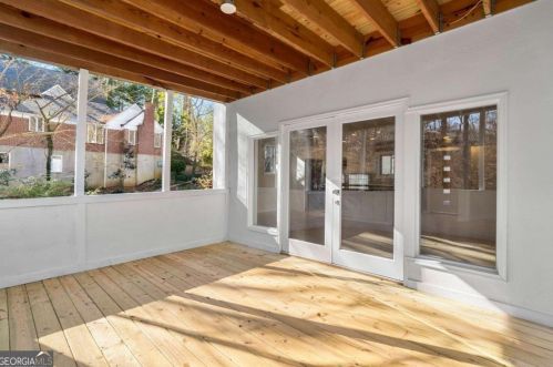 581 Harold Ave, Atlanta GA  30307-1743 exterior