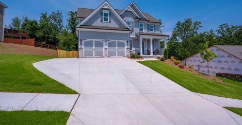 607 Morning Breeze Ln, Holly Springs, GA 30114-5151