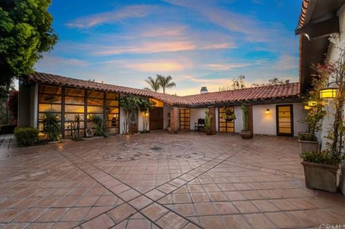 1451 Foothill Blvd, Santa Ana CA 92705-2511 exterior