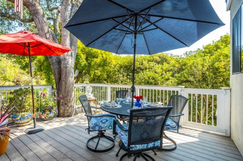 719 Victoria St, Santa Barbara, CA 93101-4230