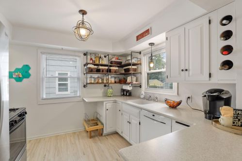 1129 Cleveland Ave, Saint Paul MN  55116-2506 exterior