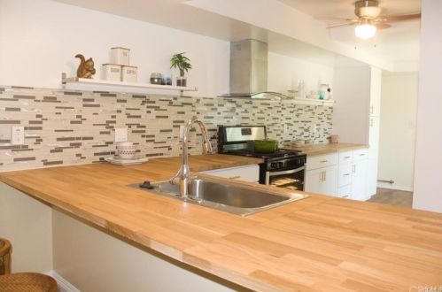 24 Redwood Tree Ln, Irvine CA  92612-2226 exterior