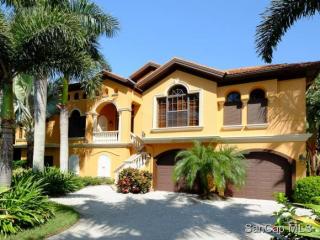 1490 Middle Gulf Dr, Sanibel, FL 33957-6520