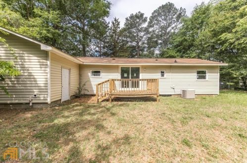 204 Elizabeth Ln, Lithonia, GA 31028