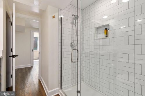 1516 Live Oak Dr, Silver Spring MD 20910-1543 exterior