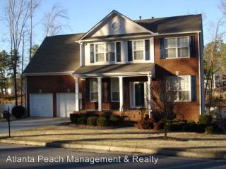 2675 Lakeside Dr, Conyers GA  30094-4901 exterior