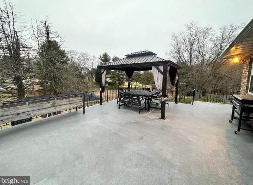 2304 Cloverdale Dr, Fallston MD  21047-1618 exterior