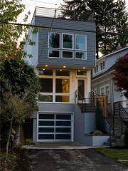 5019 Prince St, Seattle, WA 98116-2322