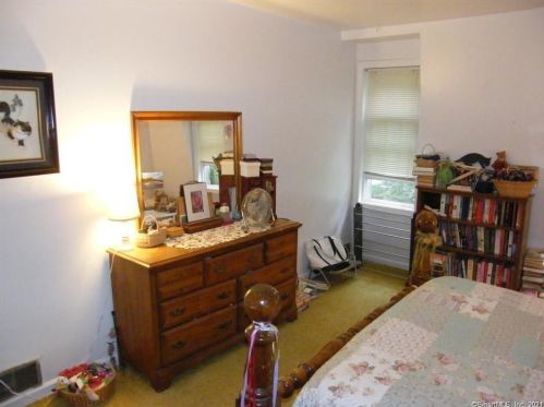 77 Scenic View Dr, Deep River CT  06417-1658 exterior
