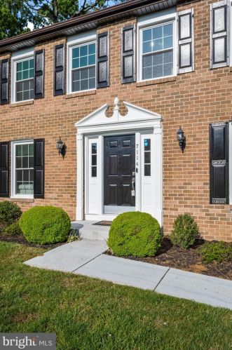 7114 Sterling Grove Dr, Springfield VA  22150-4430 exterior
