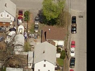 42 Tweed St, Pawtucket, RI 02861-1746
