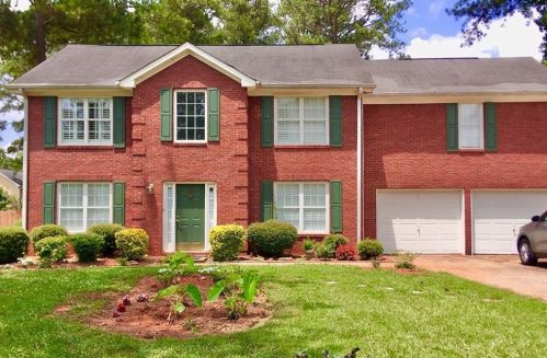 3246 Lindas Cir, Conyers, GA 30013-2236
