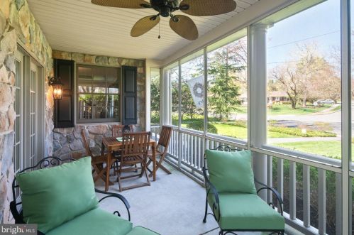 40 Upland Way, Haddonfield NJ 08033-3518 exterior