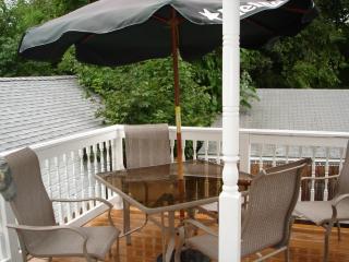 9 Simpson Ave, Wallingford CT  06492-4726 exterior