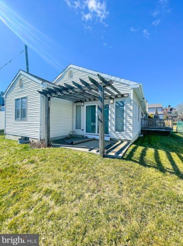 2245 52 St, Philadelphia PA 19131-2312 exterior