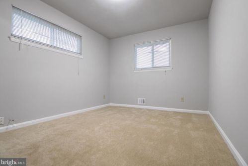 10911 Breewood Ct, Silver Spring MD 20901-1006 exterior