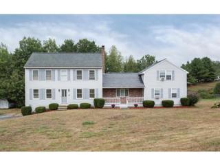 4 River Bend Ln, Pelham, NH 03076-2240