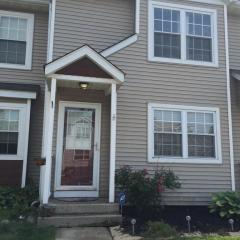 927 Noddymill Ln, Columbus, OH 43085-5886