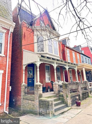 610 Chestnut St, Lancaster PA  17602-3124 exterior