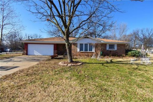 115 Maple St, Sallisaw, OK 74955-4247