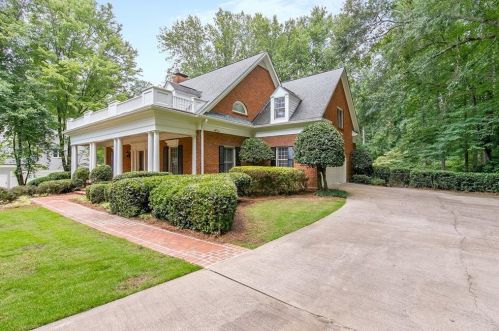 5500 Chelsen Wood Dr, Duluth, GA 30097-2438