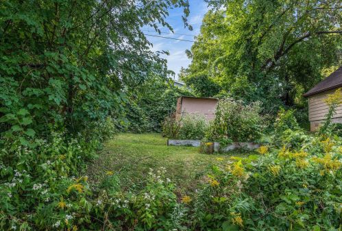 220 Belvidere St, Saint Paul MN  55107-3140 exterior
