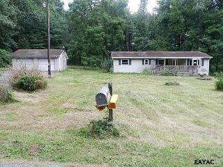 5950 Fish And Game Rd, York, PA 17315-2936