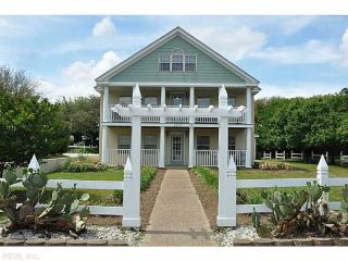 2037 Ocean View Ave, Norfolk, VA 23503-2543