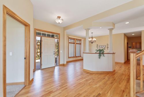 1380 Grace Dr, Saint Paul MN  55123-1971 exterior