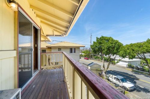 1859 10 Ave, Honolulu HI  96816-2910 exterior