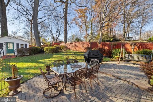 5209 Light St, Springfield VA  22151-2522 exterior