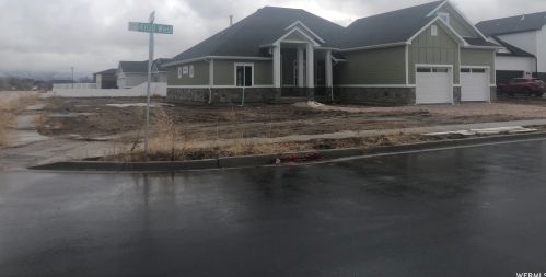 2854 4100, Ogden UT  84404 exterior