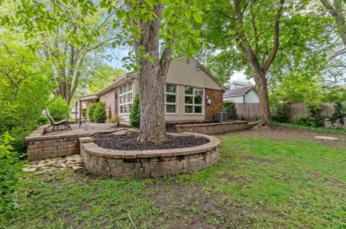 18527 Dundee Ave, Homewood, IL 60430-3110