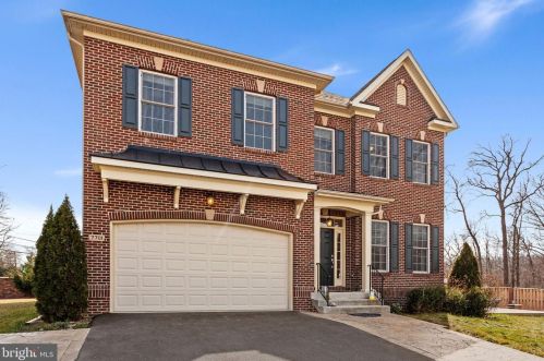 7701 Pohick River Dr, Lorton, VA 22079-1904
