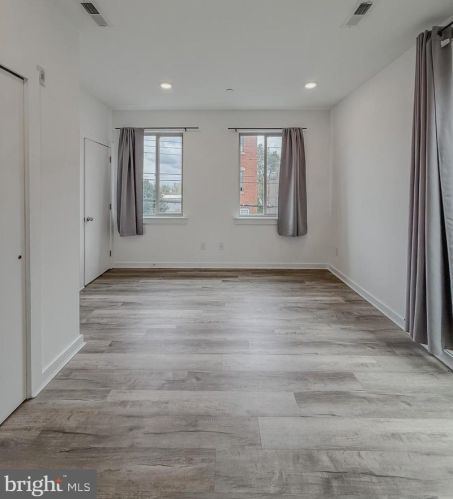 2020 22nd St, Philadelphia PA 19121-1407 exterior