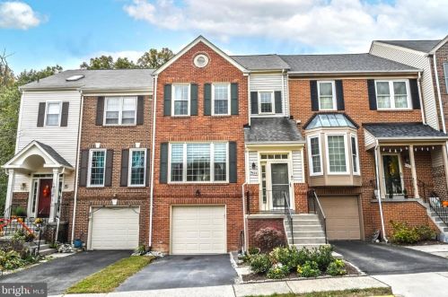 9425 William Kirk Ln, Springfield VA  22015-4261 exterior