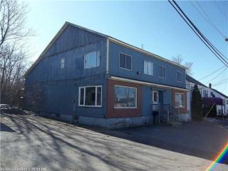 10 Lowell St, Calais, ME 04619-1750
