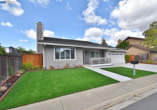 4650 Larwin Ave, Concord, CA 94521-4317