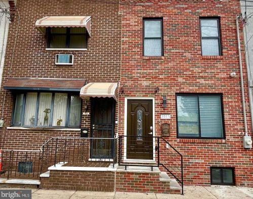 2015 Manton St, Philadelphia, PA 19146-4327