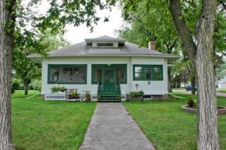 252 10th Ave, Casselton, ND 58012-3419