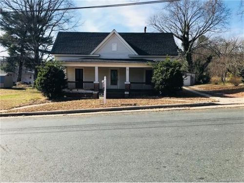 204 Harwood St, Albemarle, NC 28001-4706
