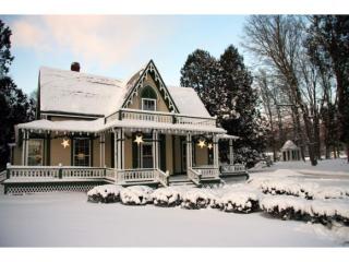 382 Hewitt Rd, Starksboro, VT 05443-5080
